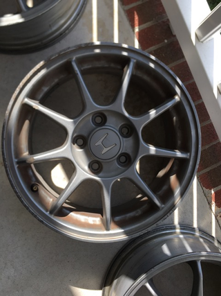 Illustration for article titled Cleaned my new wheels today